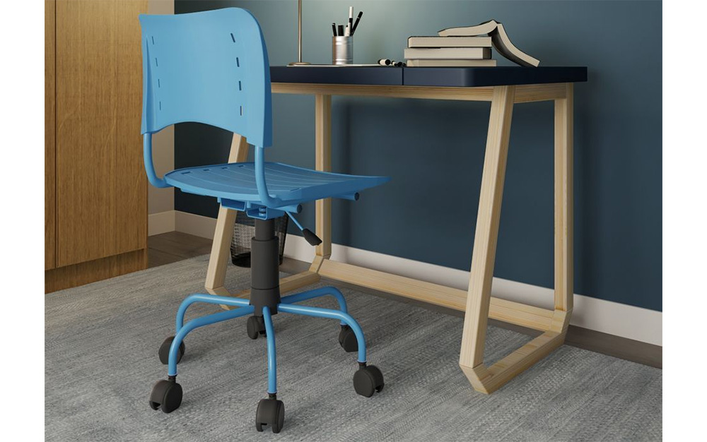 Cadeira de escritrio azul